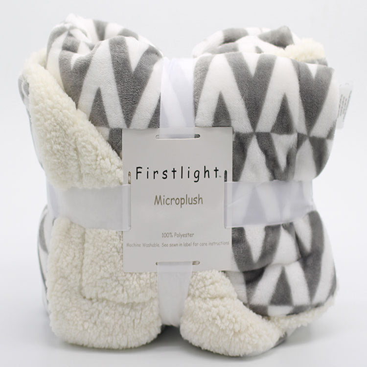 Premium Lambskin Throw Blanket – Warm & Durable