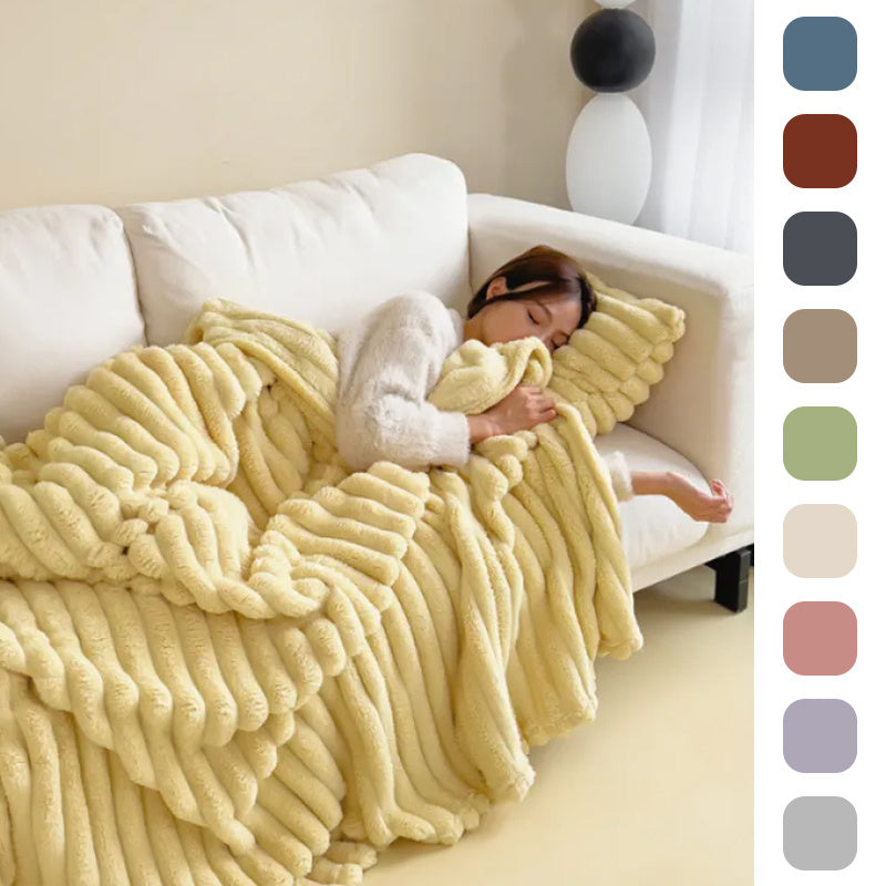 Premium Warm & Soft Blanket – Durable Comfort