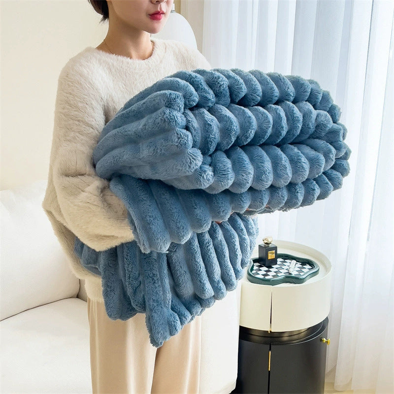 Premium Warm & Soft Blanket – Durable Comfort